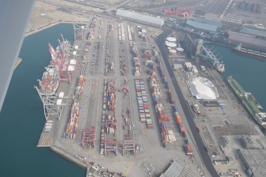 Terminal-space-by-ILWU-longshore-workers-Rollo-Hartstrom-and-Bill-Kirk-550x366