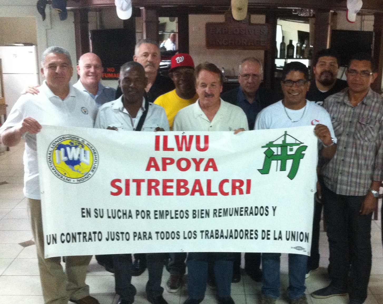 Panamanian dockworkers join ILWU Panamanian dockworkers join ILWU